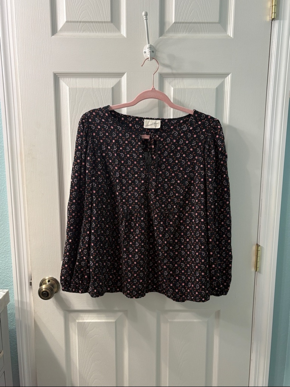 Universal Thread Long-Sleeved Floral Blouse